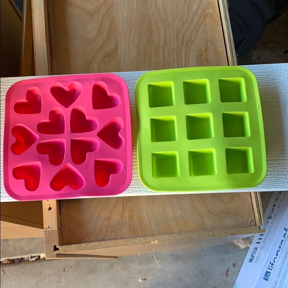 Heart and cube ice makers